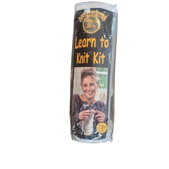 Lion Knit Learn to Knit Kit - Picture 2 of 4